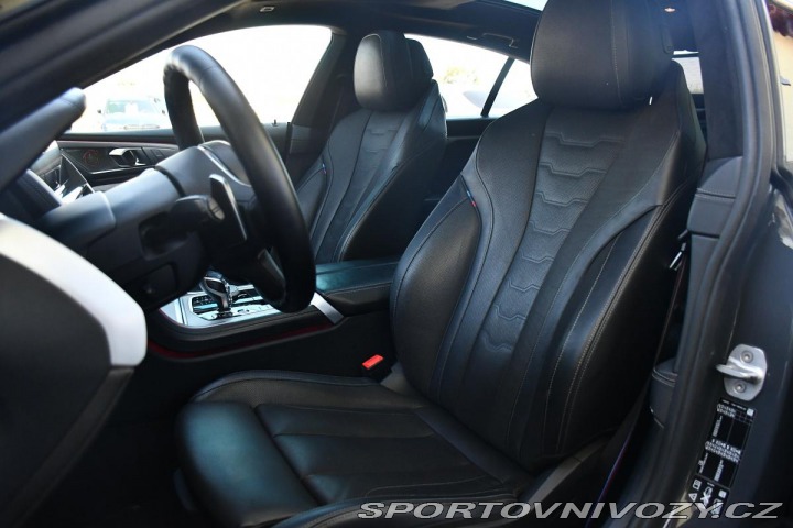 BMW 8 M850i xD LASER PANO K360° 2019