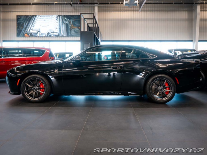 Dodge Charger 0.0 Daytona Scat Pack 670 2024