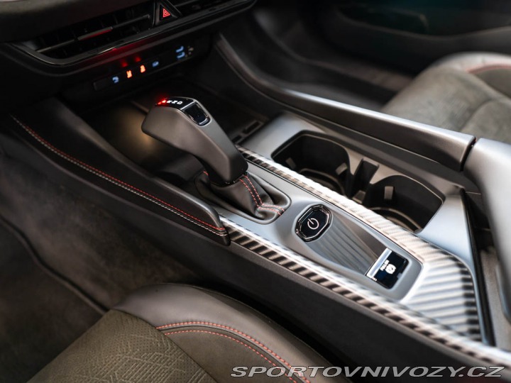 Dodge Charger 0.0 Daytona Scat Pack 670 2024