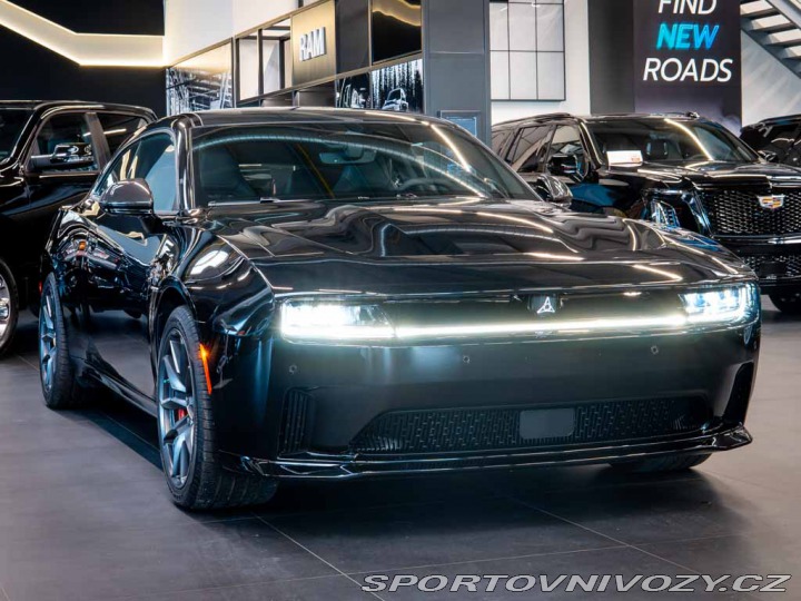 Dodge Charger 0.0 Daytona Scat Pack 670 2024