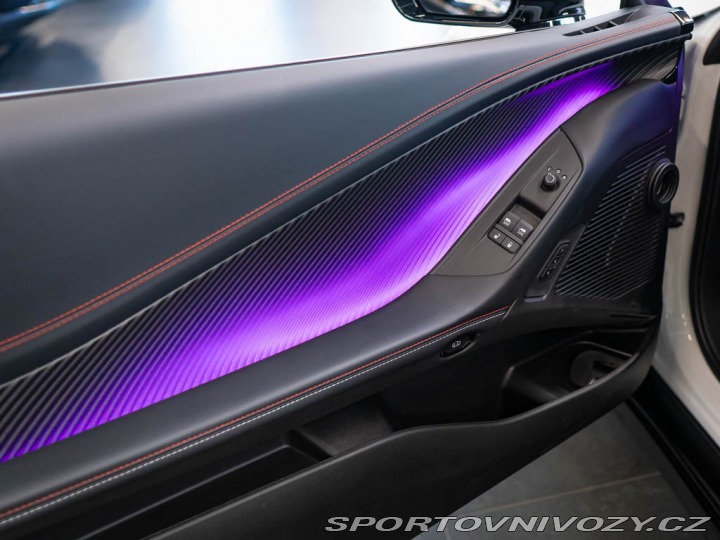 Dodge Charger 0.0 Daytona Scat Pack 670 2024