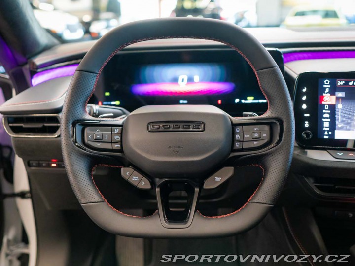 Dodge Charger 0.0 Daytona Scat Pack 670 2024