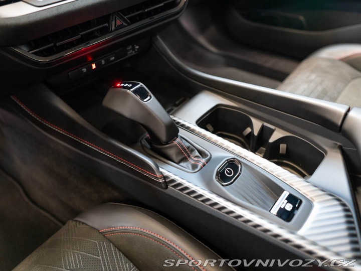 Dodge Charger 0.0 Daytona Scat Pack 670 2024