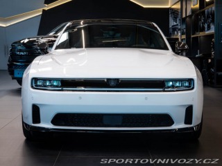 Dodge Charger 0.0 Daytona Scat Pack 670 2024