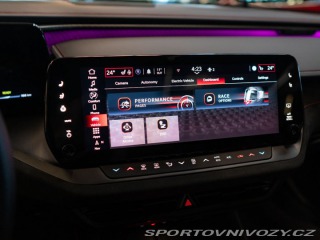 Dodge Charger 0.0 Daytona Scat Pack 670 2024