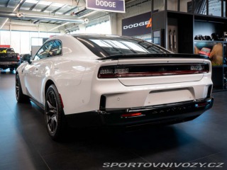 Dodge Charger 0.0 Daytona Scat Pack 670 2024