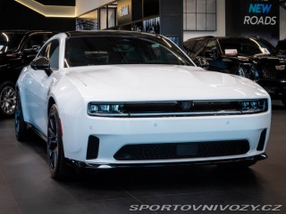 Dodge Charger 0.0 Daytona Scat Pack 670 2024