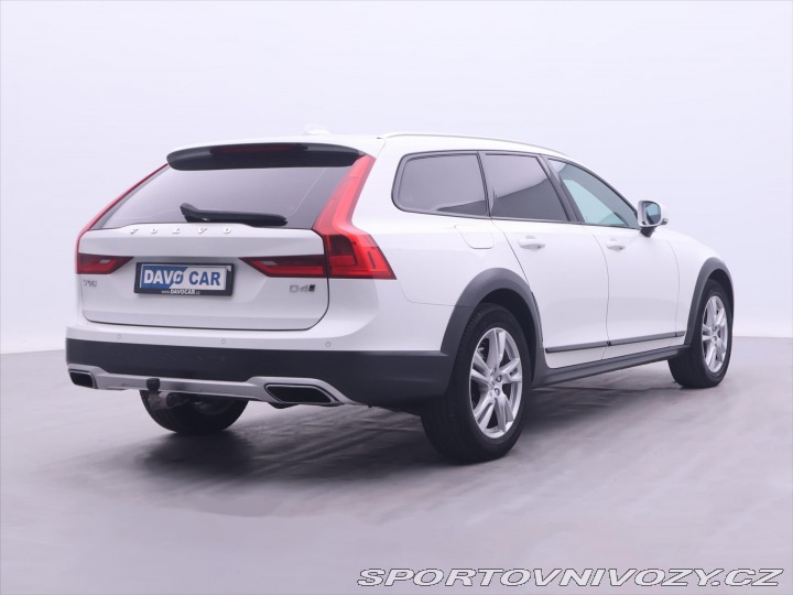 Volvo V90 2,0 Cross Country Polesta 2019