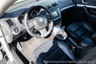 Škoda Octavia RS Combi 2011