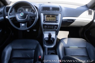 Škoda Octavia RS Combi 2011