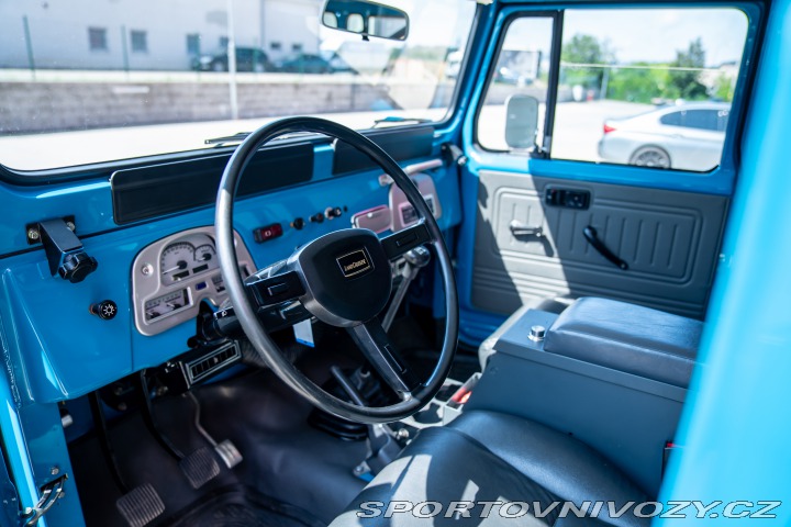 Toyota Ostatní modely LandCruiser FJ40 V8 6.0L 1982