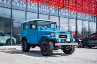 Toyota Ostatní modely LandCruiser FJ40 V8 6.0L 1982