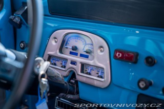 Toyota Ostatní modely LandCruiser FJ40 V8 6.0L 1982