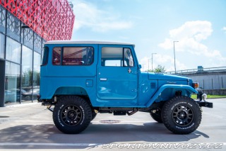 Toyota Ostatní modely LandCruiser FJ40 V8 6.0L 1982