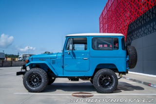 Toyota Ostatní modely LandCruiser FJ40 V8 6.0L 1982