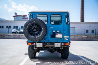 Toyota Ostatní modely LandCruiser FJ40 V8 6.0L 1982