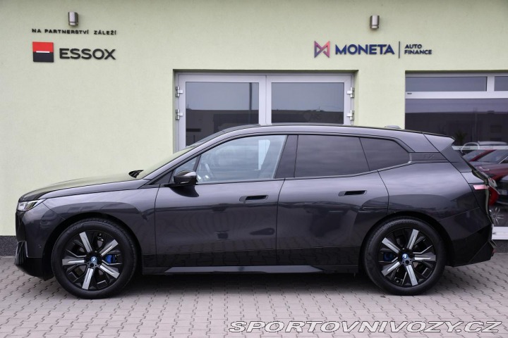BMW iX xDrive40 H/K TAŽNÉ ČR 2022