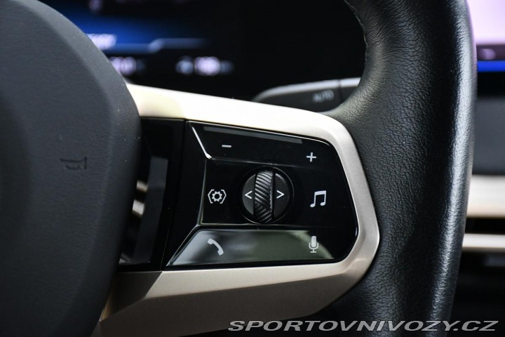 BMW iX xDrive40 H/K TAŽNÉ ČR 2022