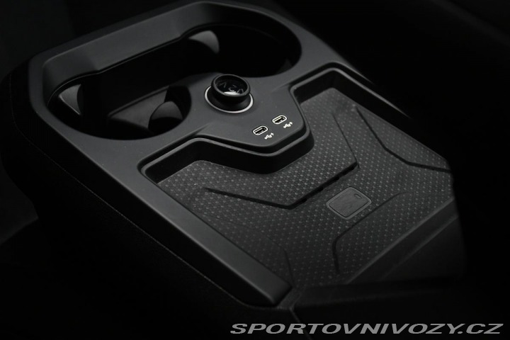 BMW iX xDrive40 H/K TAŽNÉ ČR 2022