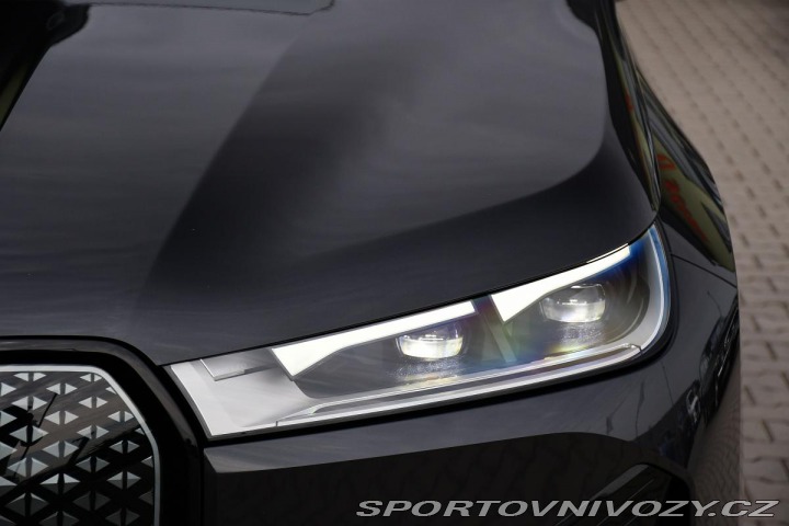 BMW iX xDrive40 H/K TAŽNÉ ČR 2022