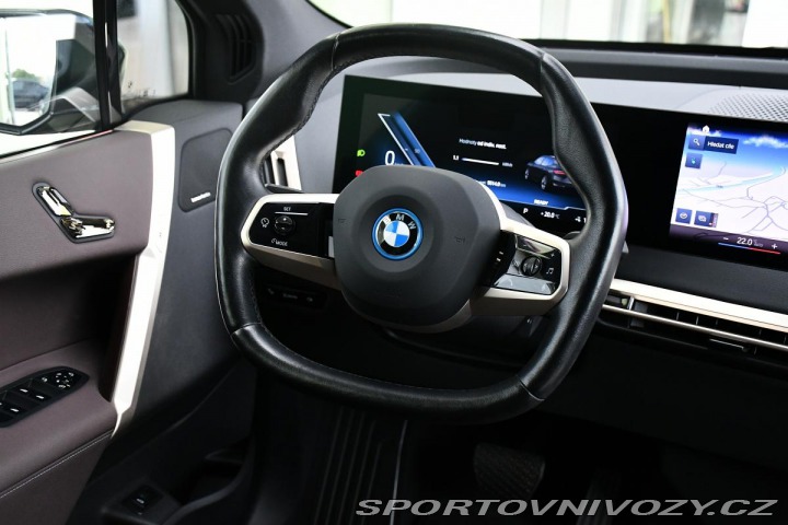 BMW iX xDrive40 H/K TAŽNÉ ČR 2022