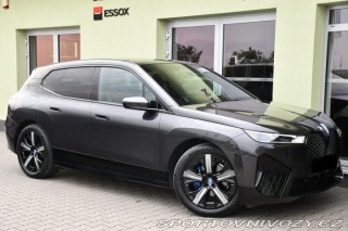 BMW iX xDrive40 H/K TAŽNÉ ČR 2022