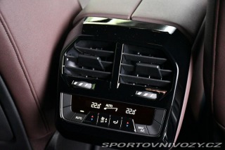 BMW iX xDrive40 H/K TAŽNÉ ČR 2022