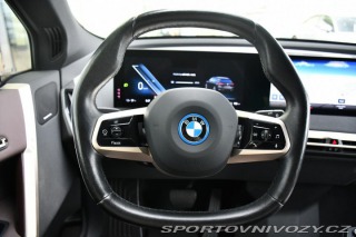 BMW iX xDrive40 H/K TAŽNÉ ČR 2022