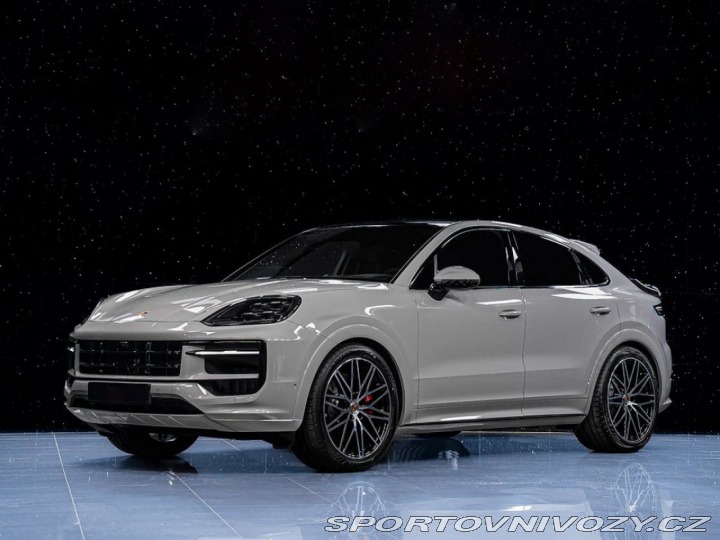 Porsche Cayenne GTS Coupe 2025
