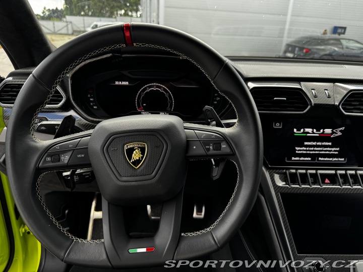 Lamborghini Urus 2023