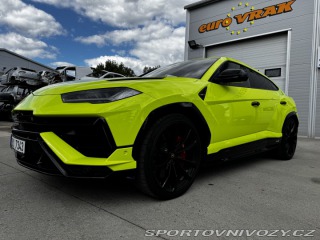 Lamborghini Urus  2023