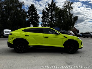 Lamborghini Urus  2023