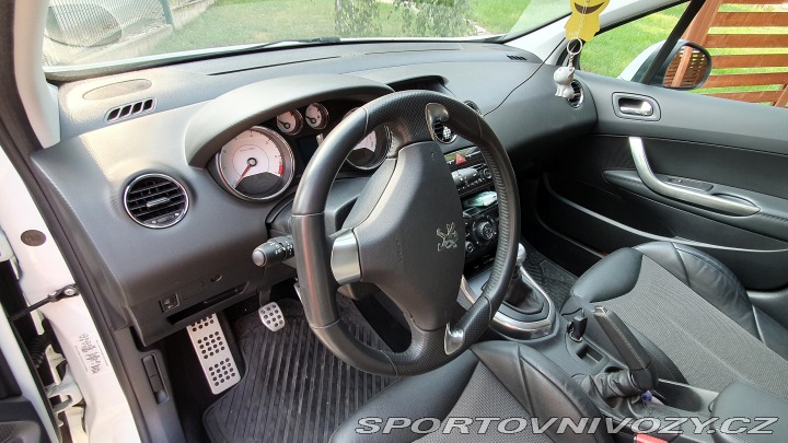 Peugeot 308 GTI 2011