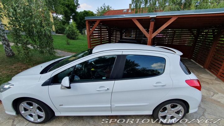 Peugeot 308 GTI 2011