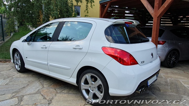 Peugeot 308 GTI 2011