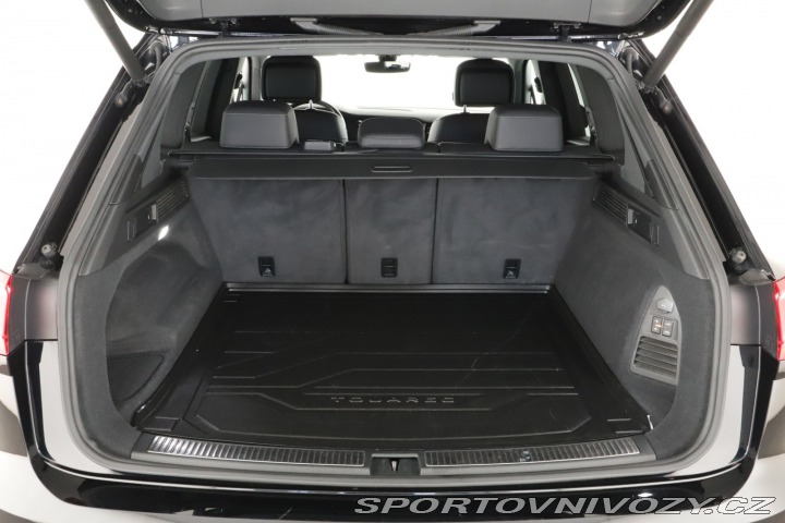 Volkswagen Ostatní modely Touareg R-Line 3.0 TDI 2019