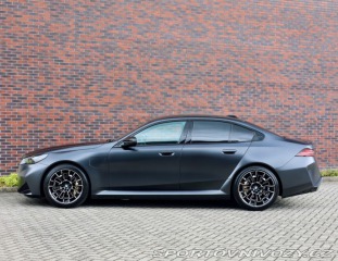 BMW M5 xdrive eHybrid | Frozen 2025