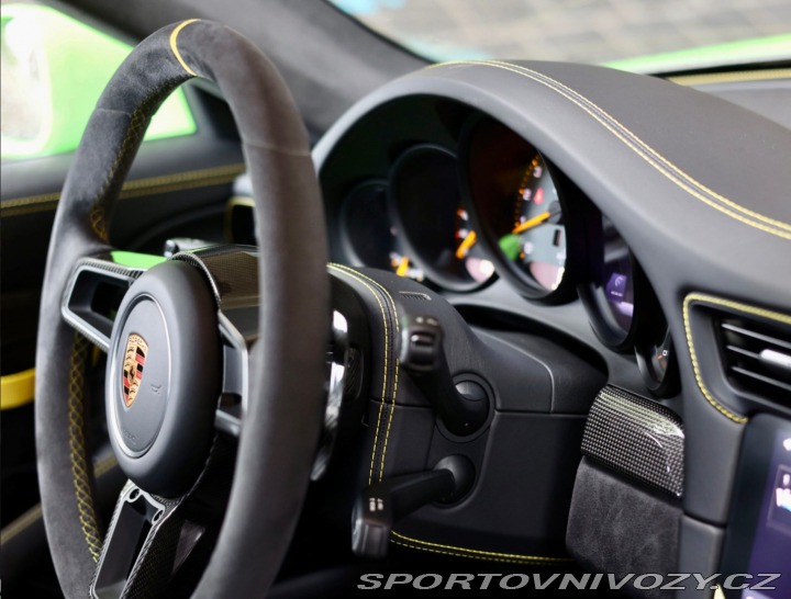 Porsche 911 GT3 RS *Lizard Green- ze 2018