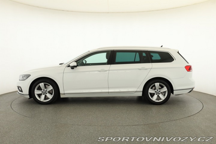Volkswagen Ostatní modely Passat 2.0 TSI 2020