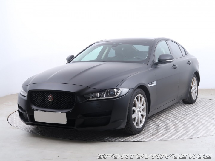 Jaguar XE E-Performance 2016