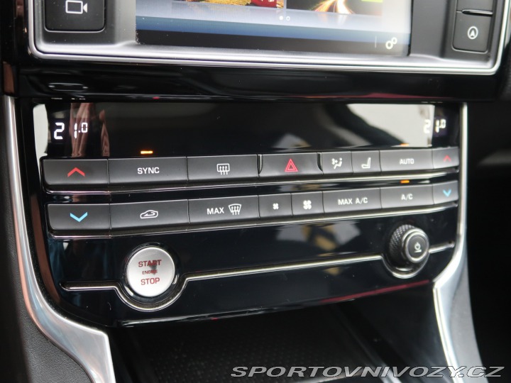 Jaguar XE E-Performance 2016