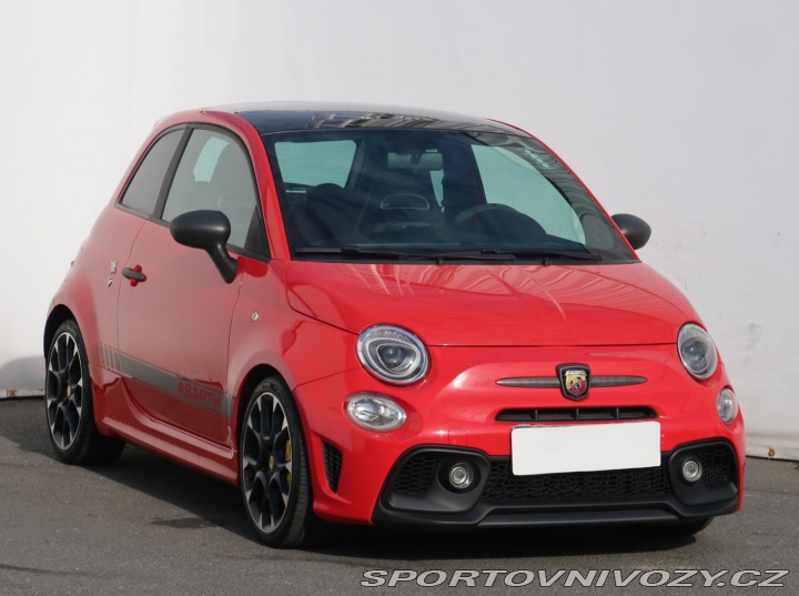 Fiat 500 Abarth 695 2016