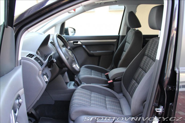 Volkswagen Ostatní modely Touran 1,4 TSI 140PS Cross 2011