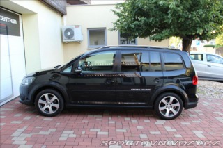 Volkswagen Ostatní modely Touran 1,4 TSI 140PS  Cross 2011