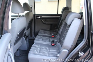 Volkswagen Ostatní modely Touran 1,4 TSI 140PS  Cross 2011