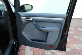 Volkswagen Ostatní modely Touran 1,4 TSI 140PS  Cross 2011