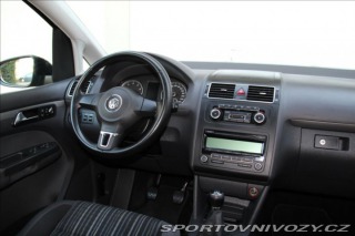 Volkswagen Ostatní modely Touran 1,4 TSI 140PS  Cross 2011