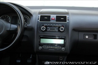 Volkswagen Ostatní modely Touran 1,4 TSI 140PS  Cross 2011