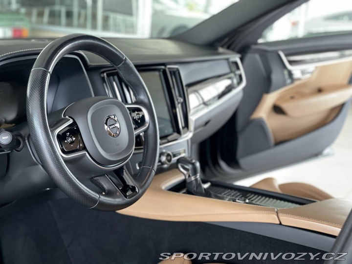Volvo S90 D5 AWD*Inscrip*360kam*Key 2018