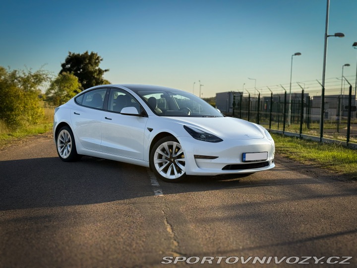 Tesla Model 3 2021
